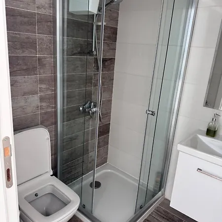 A Peaceful With Sea Views Apartment Aglantzia